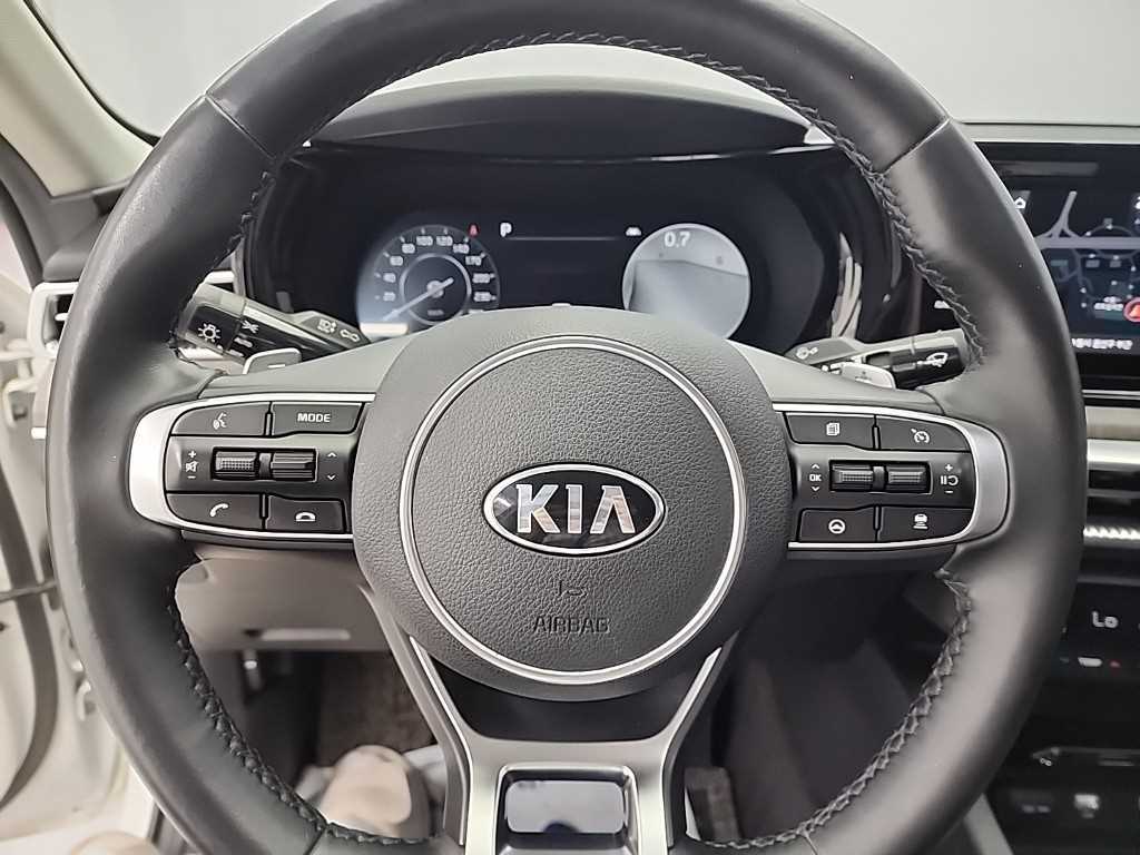 KIA K5 - Vista 11