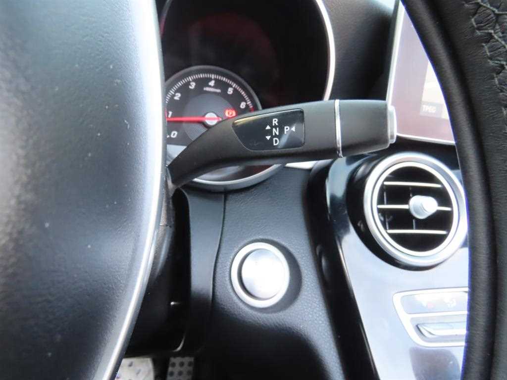Mercedes Benz C Class 2018 Blanco - Importación desde Corea - HF Imports Iquique - Foto 17
