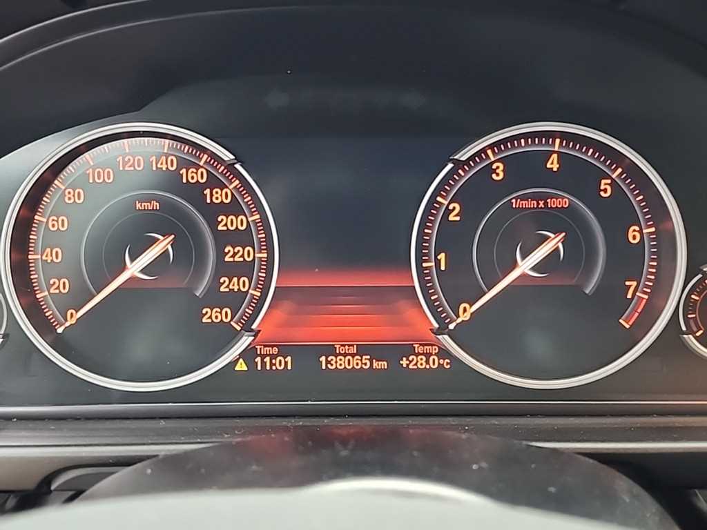 BMW 5 Series - Vista 8