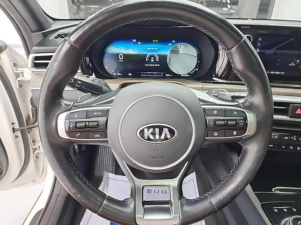 KIA K5 - Vista 11