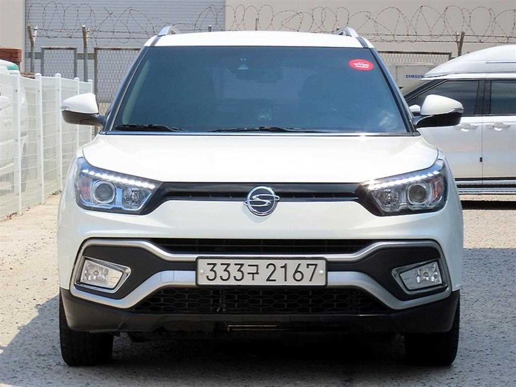 Ssangyong Tivoli 2018 Blanco - Importación desde Corea - HF Imports Iquique - Foto 1