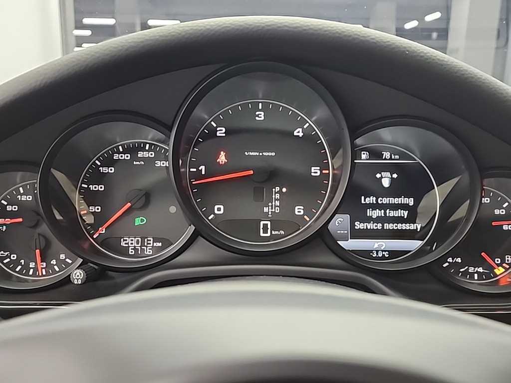 Porsche Panamera - Vista 8