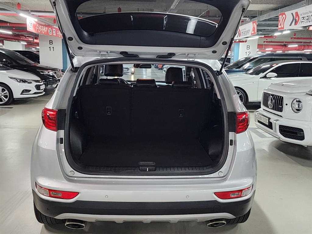 KIA Sportage - Vista 11