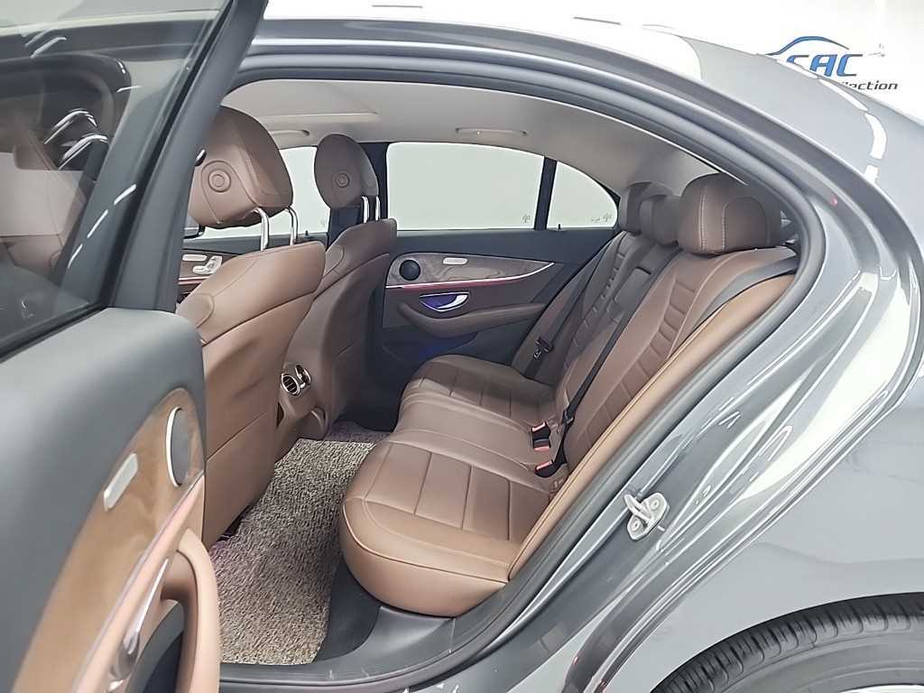 Mercedes Benz E class 2017 Gris - Importación desde Corea - HF Imports Iquique - Foto 14