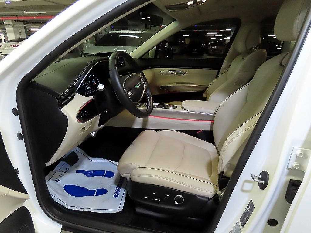 Genesis GV70 - Vista 9
