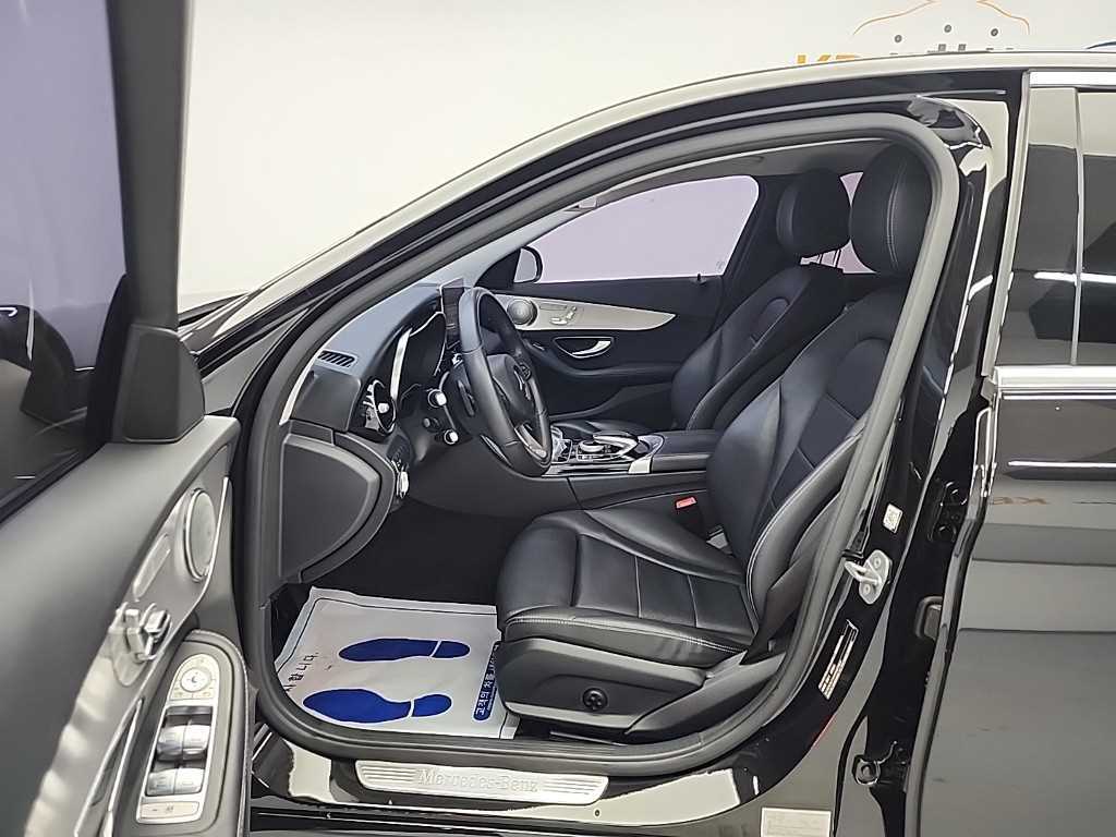 Mercedes Benz C Class 2018 Negro - Importación desde Corea - HF Imports Iquique - Foto 14
