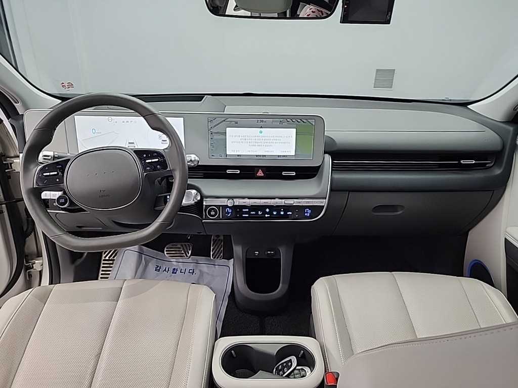 HYUNDAI Ioniq 5 - Vista 9