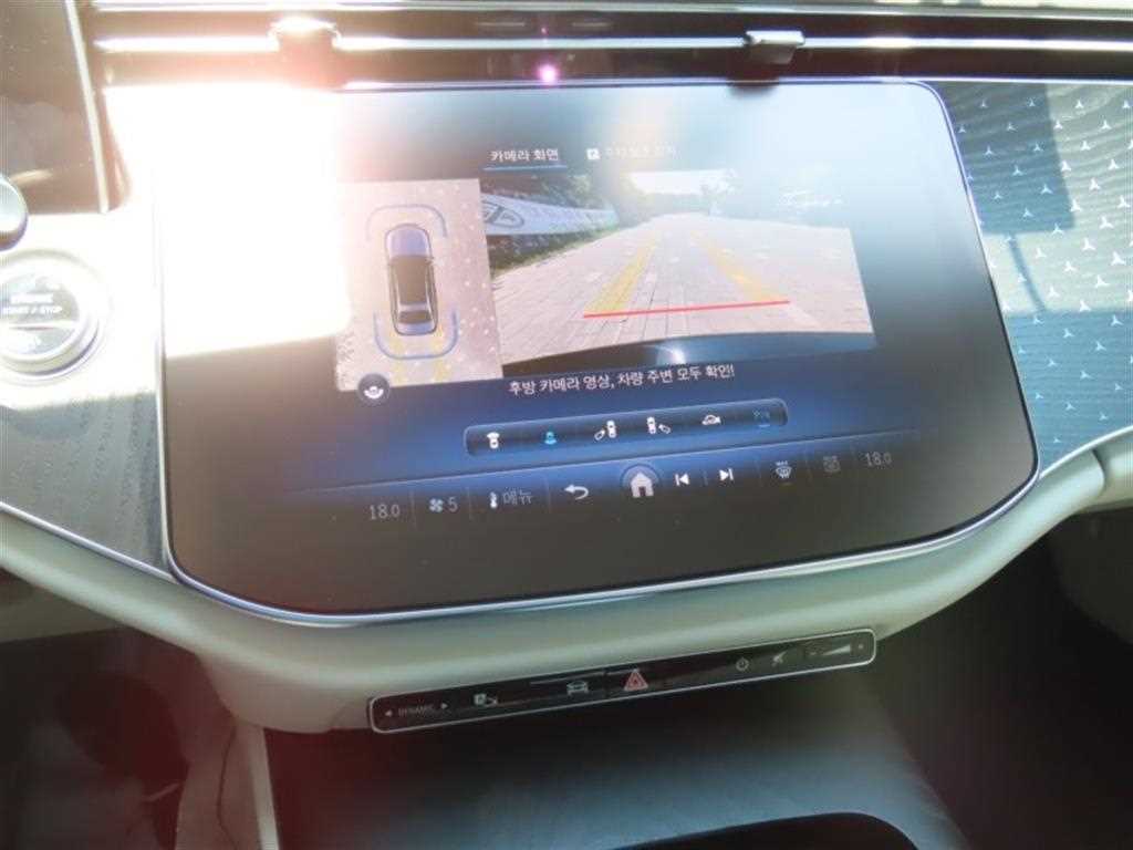 Mercedes Benz E class - Vista 11