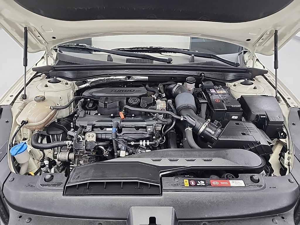 KIA K5 - Vista 7