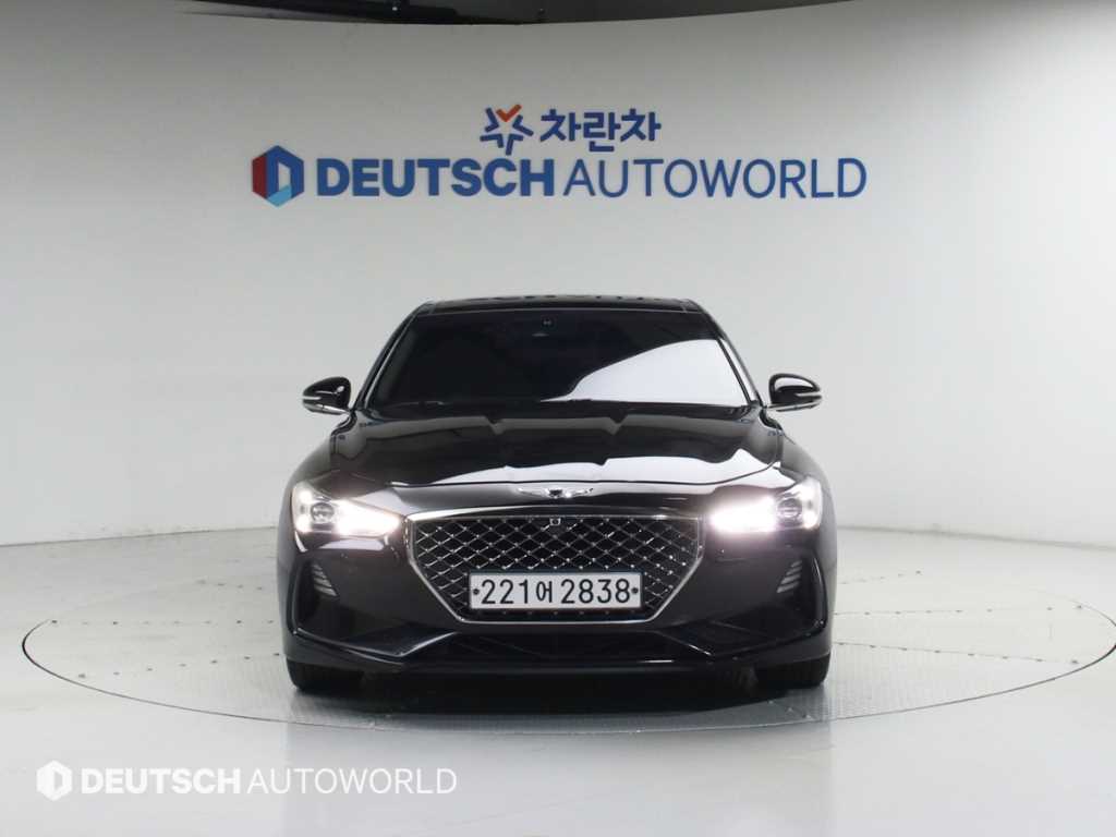 Genesis G70 - Vista 3