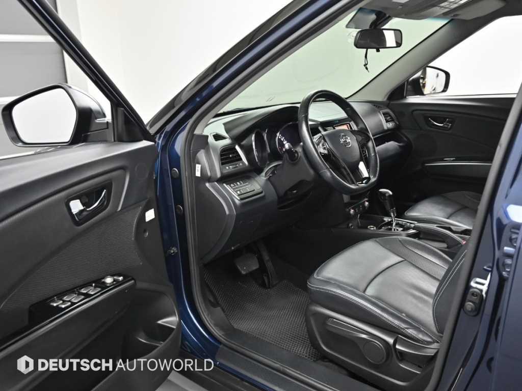 Ssangyong Tivoli 2017 Azul - Importación desde Corea - HF Imports Iquique - Foto 13