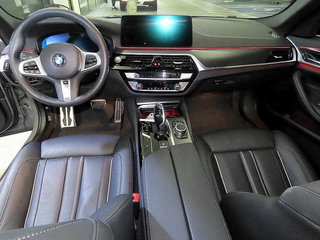 BMW 5 Series - Vista 11