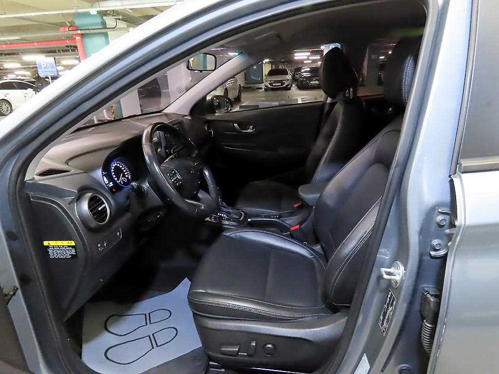 HYUNDAI Kona - Vista 8