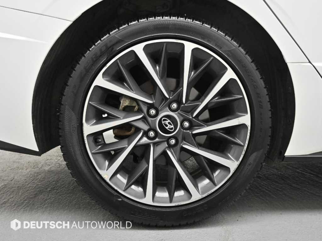 HYUNDAI Sonata - Vista 7