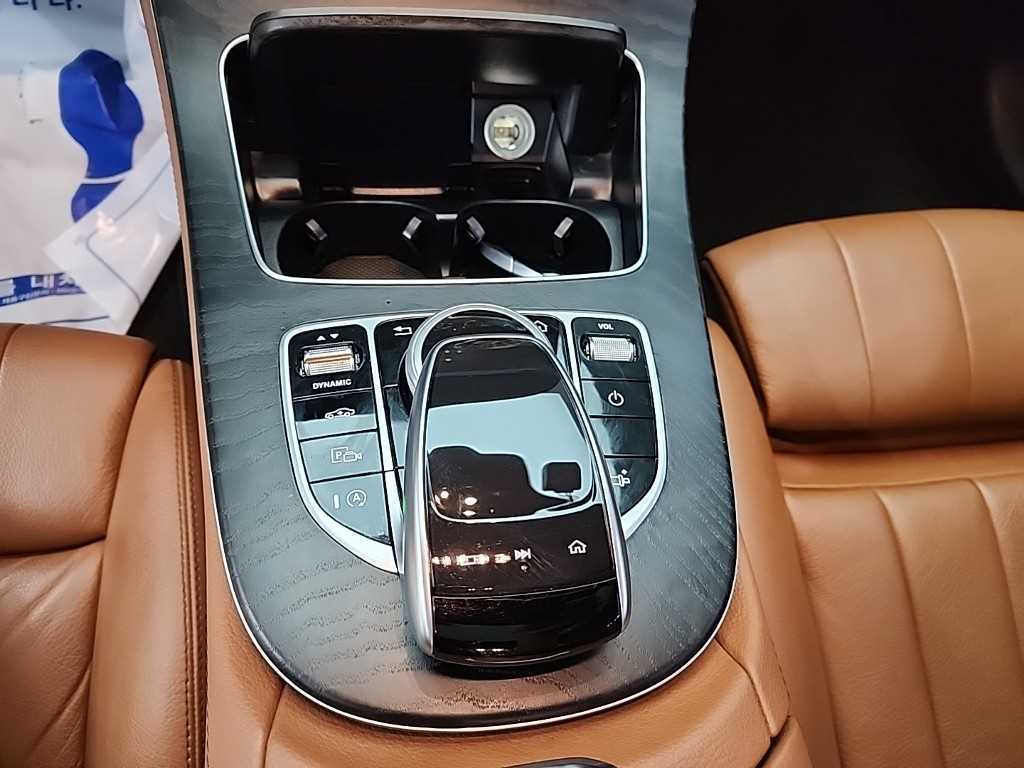 Mercedes Benz E class 2018 Negro - Importación desde Corea - HF Imports Iquique - Foto 18