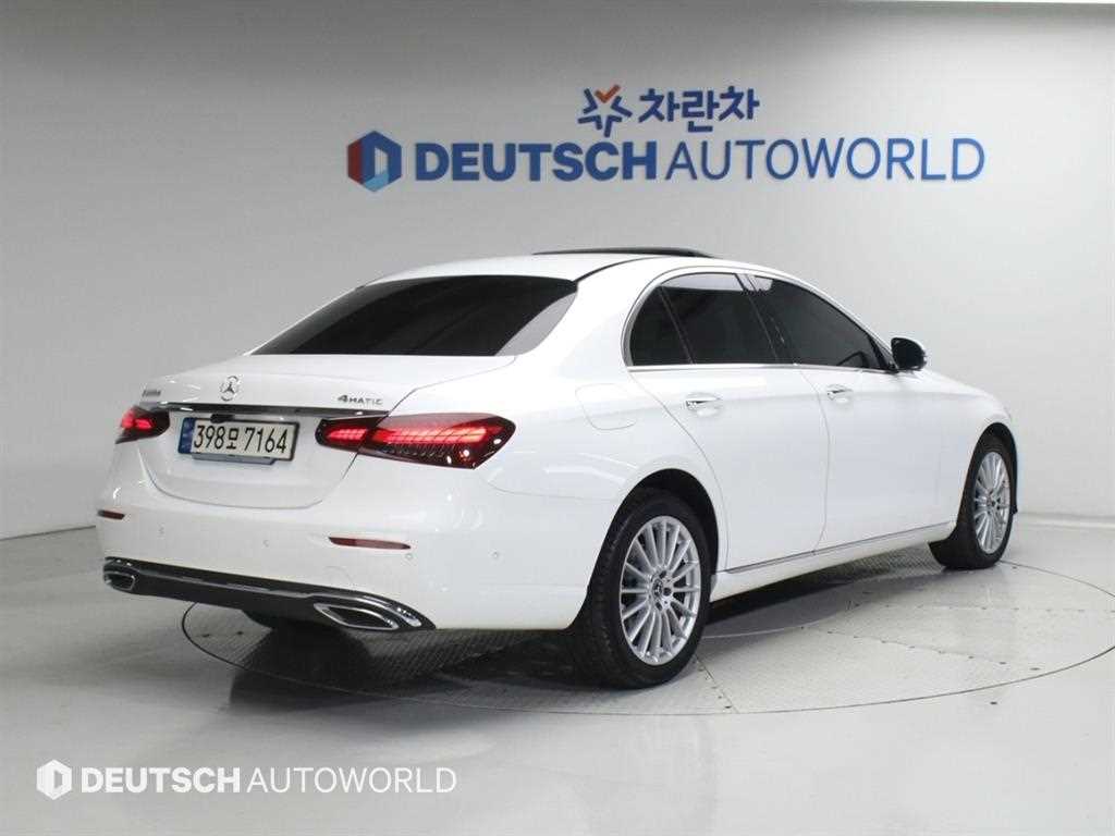 Mercedes Benz E class - Vista 2
