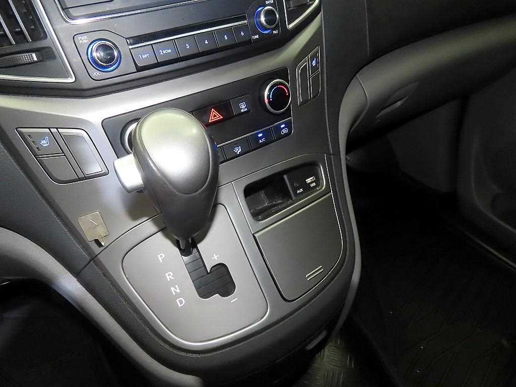 HYUNDAI Starex 2021 Gris - Importación desde Corea - HF Imports Iquique - Foto 14