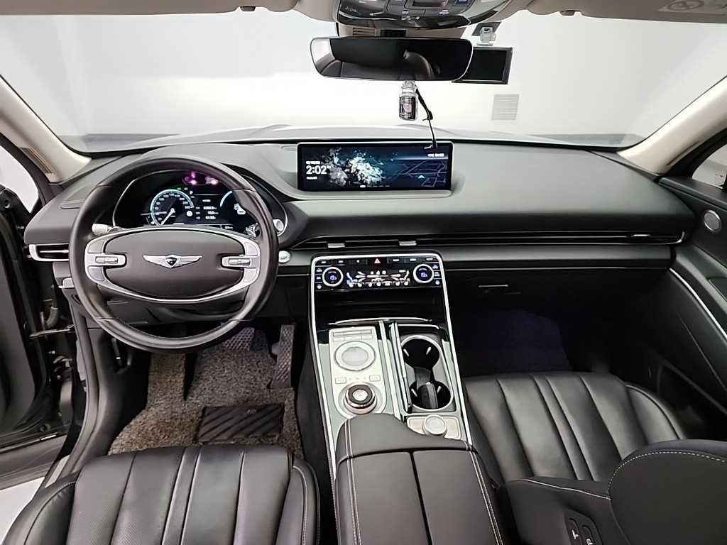 Genesis GV80 - Vista 9