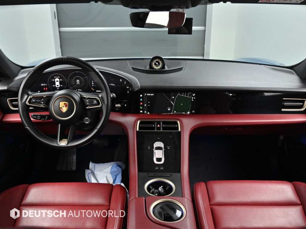 Porsche Taycan - Vista 9