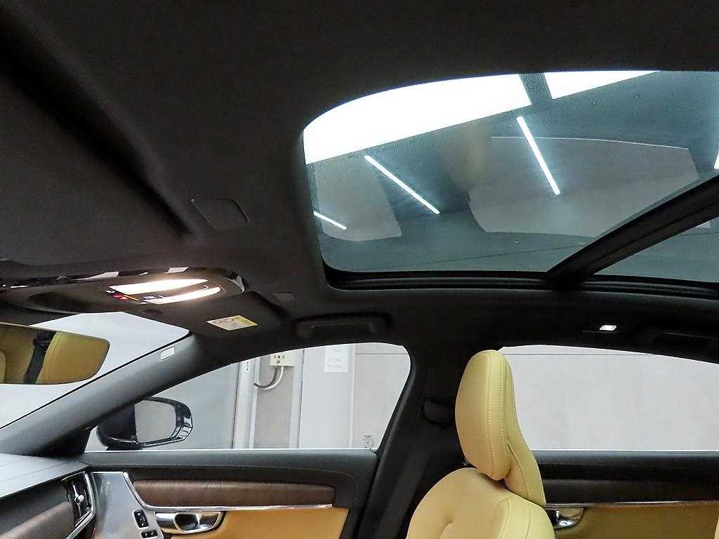 Volvo S90 2024 Negro - Importación desde Corea - HF Imports Iquique - Foto 18