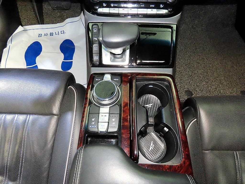 Genesis EQ900 2018 Gris - Importación desde Corea - HF Imports Iquique - Foto 14