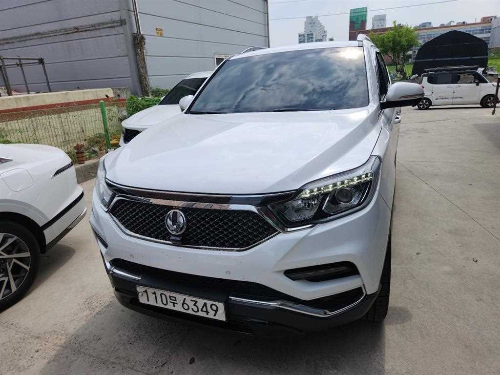 Ssangyong Rexton 2017 Blanco - Importación desde Corea - HF Imports Iquique - Foto 1