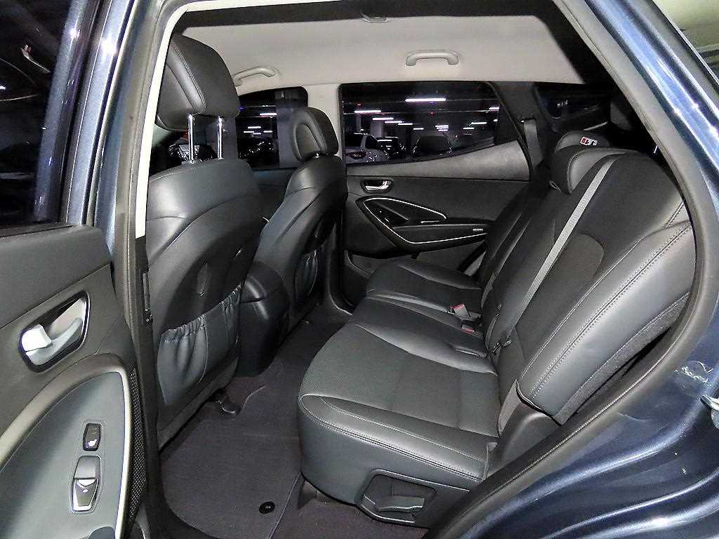 HYUNDAI Santa Fe - Vista 9