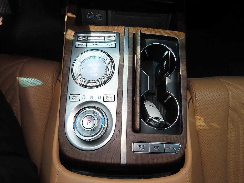 Genesis G80 - Vista 12