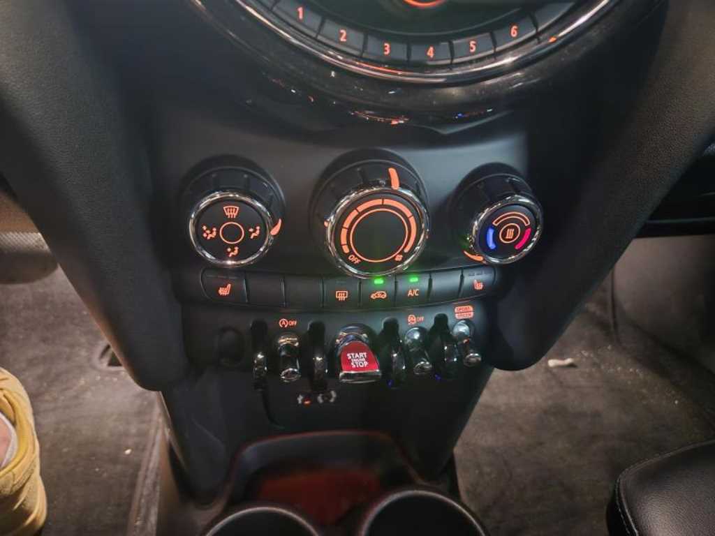 Mini Cooper - Vista 12