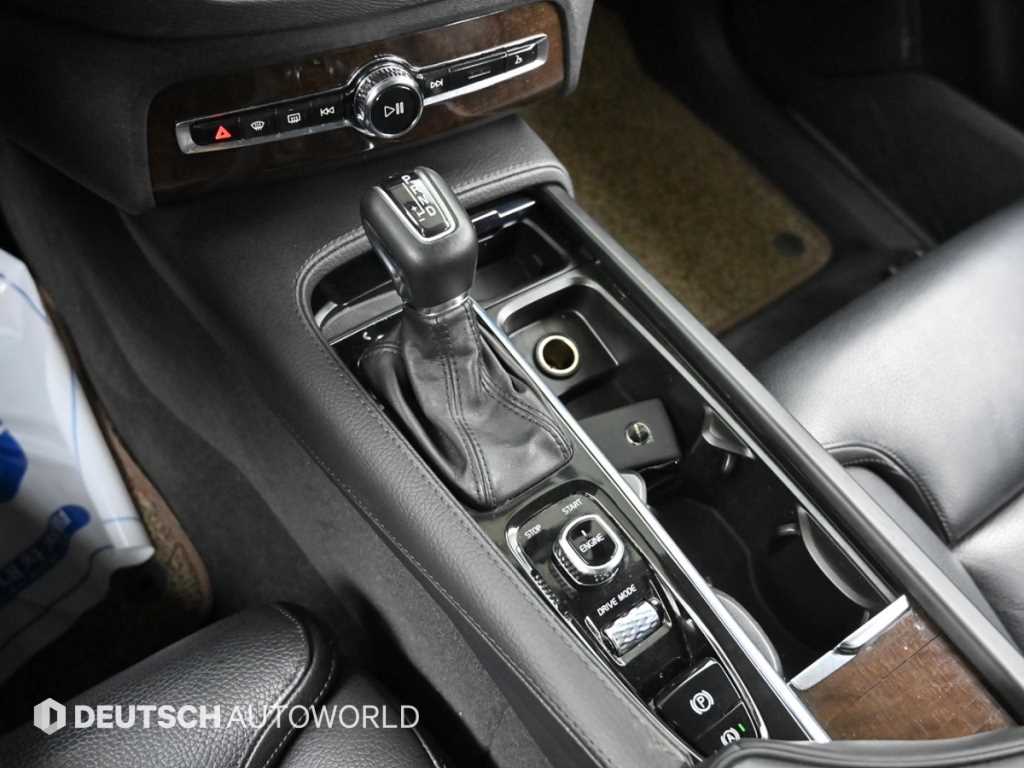 Volvo XC90 - Vista 11
