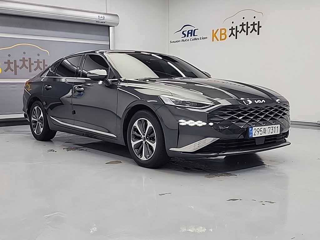 KIA K8 - Vista 7