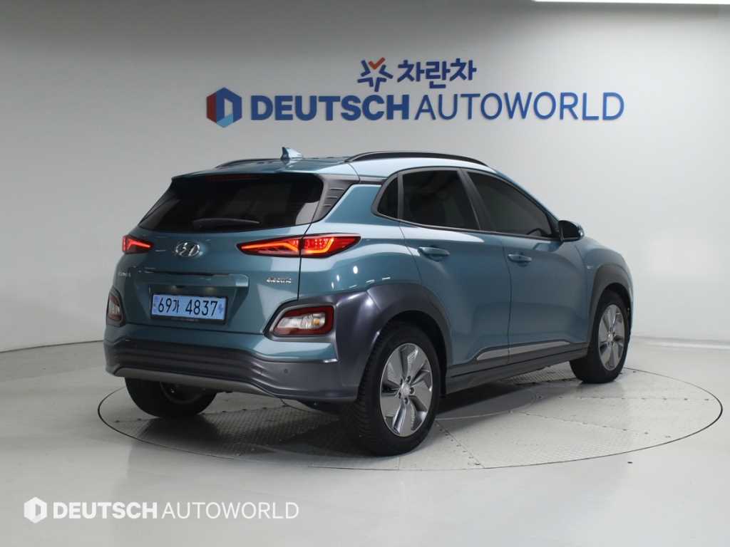 HYUNDAI Kona - Vista 2
