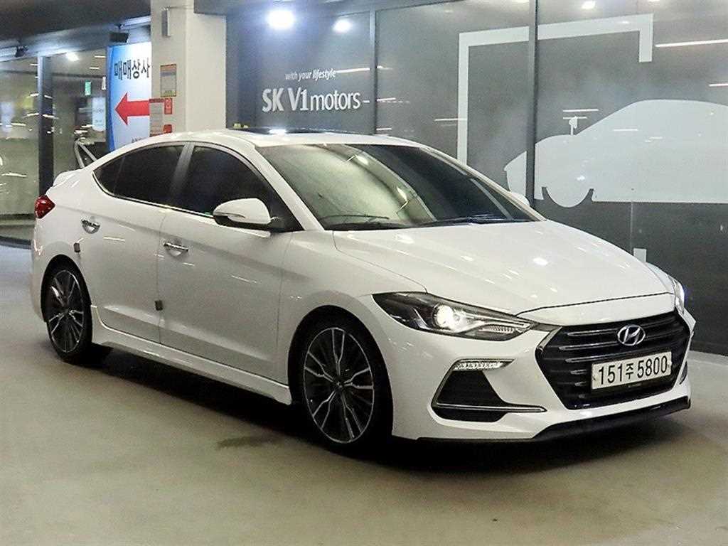 HYUNDAI Avante 2017 Blanco - Importación desde Corea - HF Imports Iquique - Foto 1