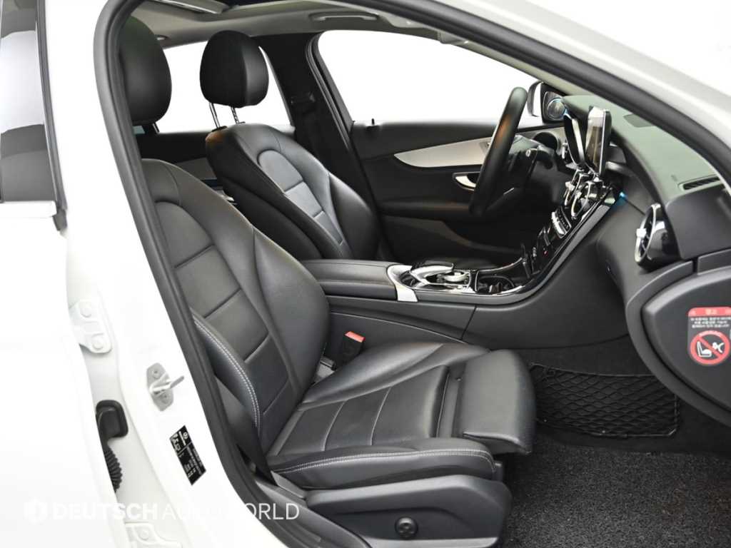 Mercedes Benz C Class - Vista 12