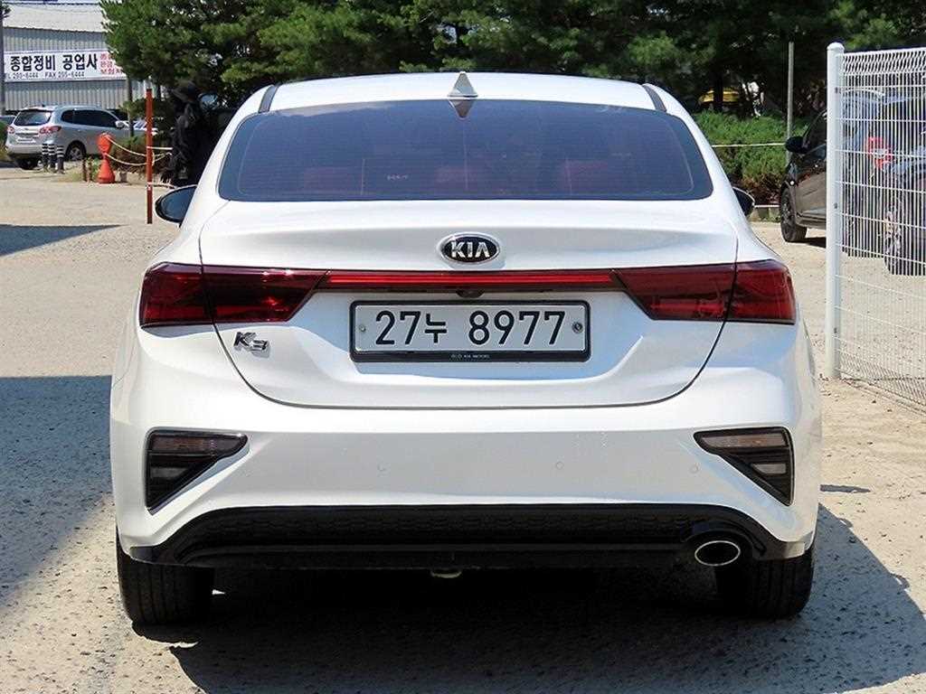 KIA K3 - Vista 6