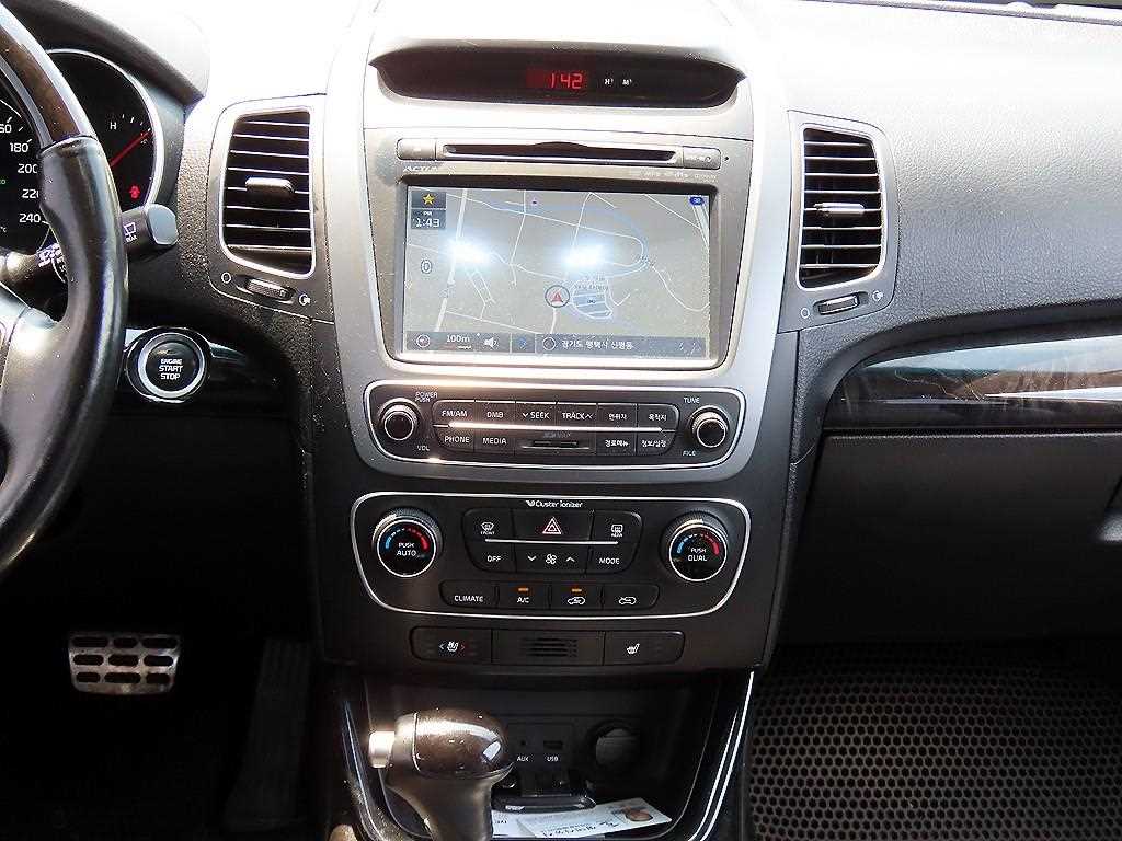 KIA Sorento - Vista 12