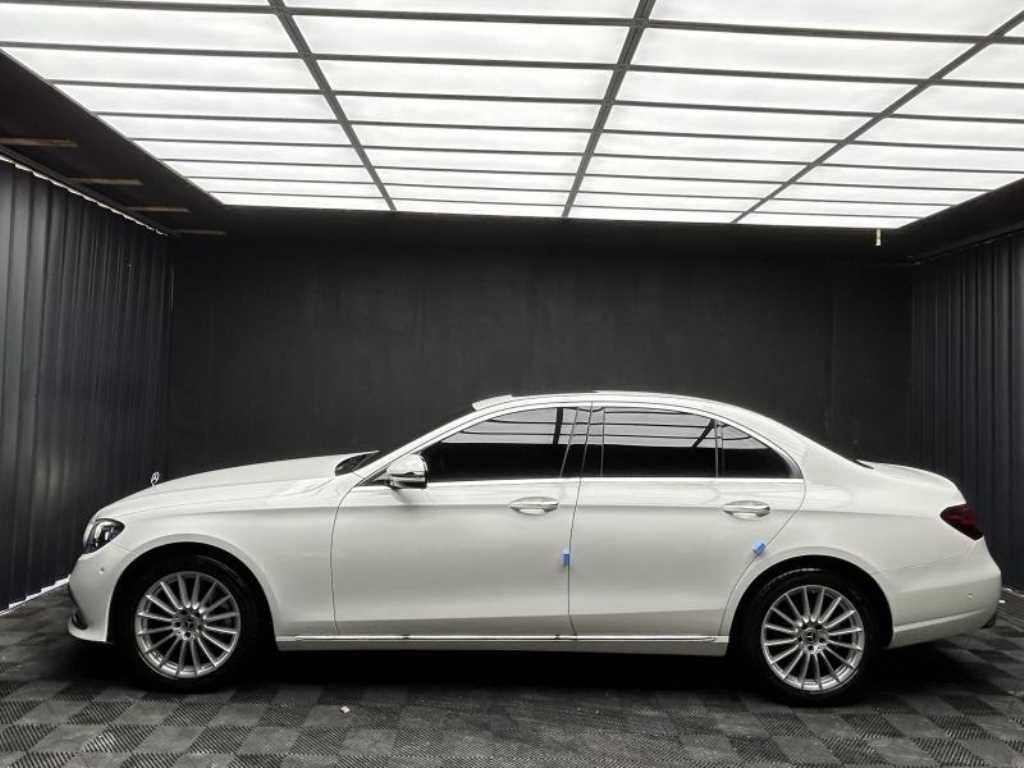 Mercedes Benz E class - Vista 2