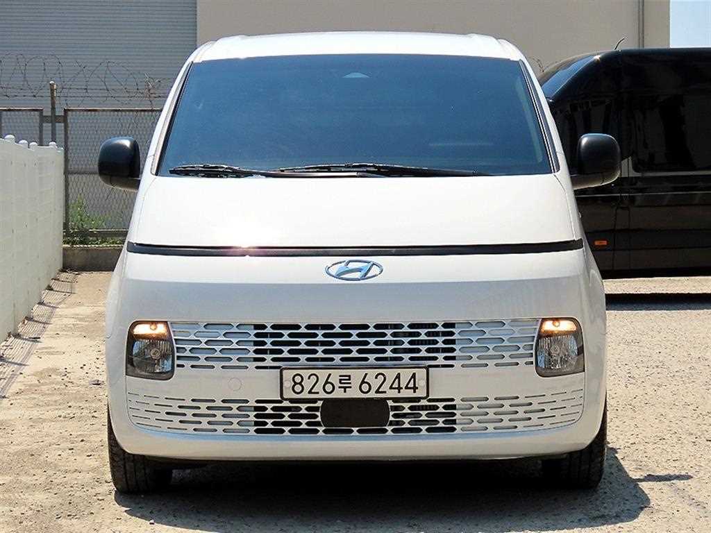 HYUNDAI Staria 2022 Blanco - Importación desde Corea - HF Imports Iquique - Foto 1