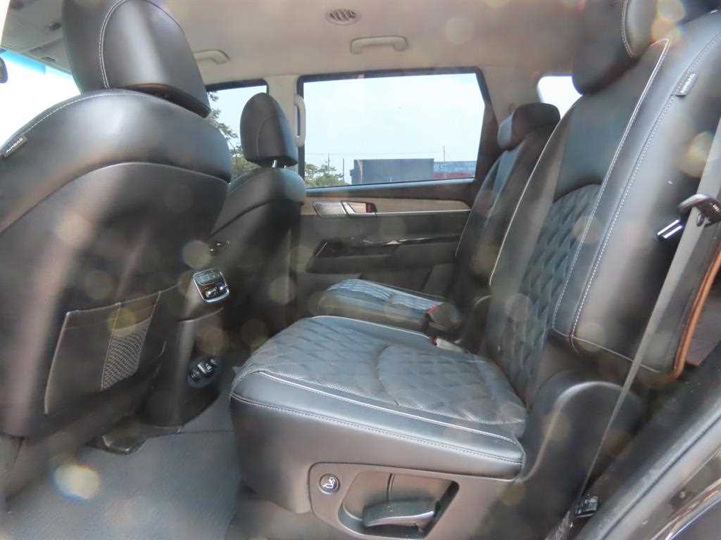 KIA Mohave - Vista 11
