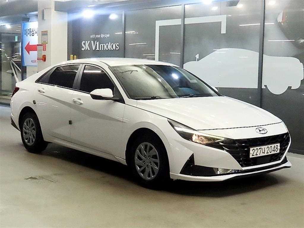 HYUNDAI Avante 2020 Blanco - Importación desde Corea - HF Imports Iquique - Foto 1