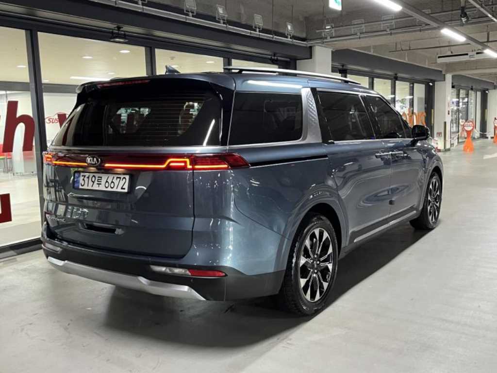 KIA Carnival - Vista 6