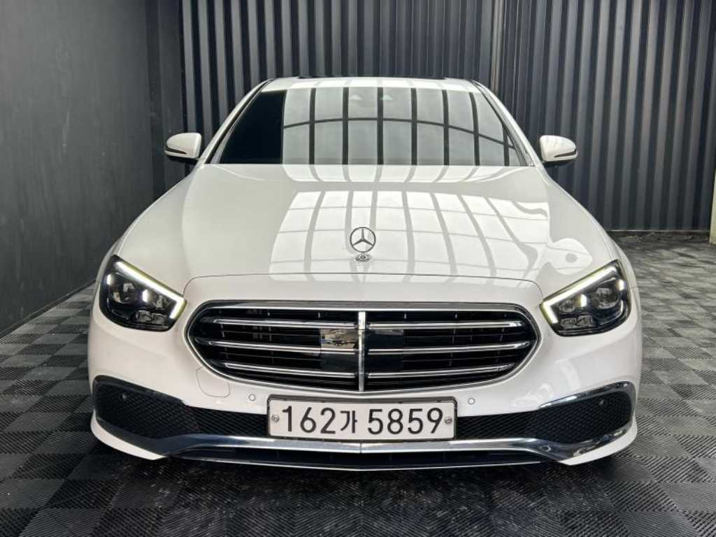 Mercedes Benz E class 2021 - Importación desde Corea - HF Imports Iquique - Foto 1