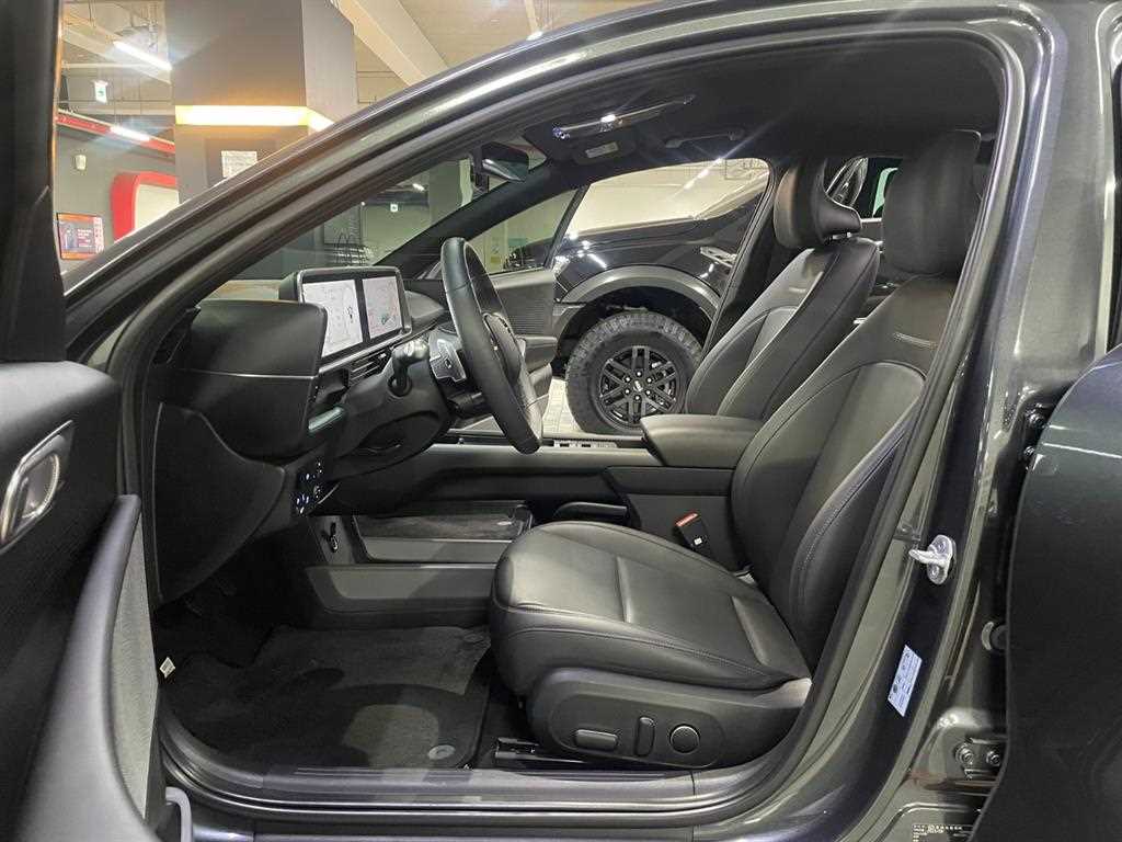 HYUNDAI Ioniq 6 - Vista 9