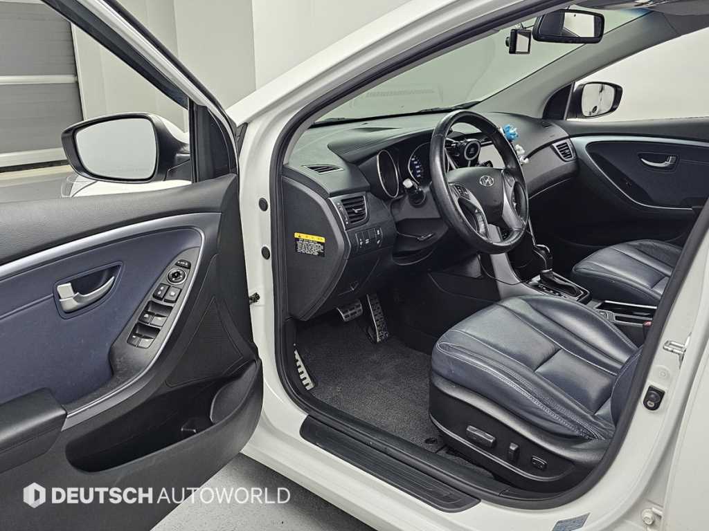 HYUNDAI i30 2012 Blanco - Importación desde Corea - HF Imports Iquique - Foto 13
