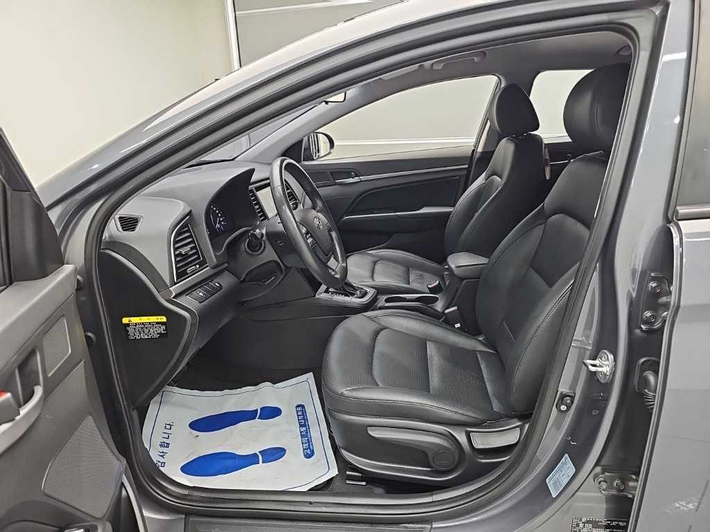 HYUNDAI Avante 2017 Gris - Importación desde Corea - HF Imports Iquique - Foto 13