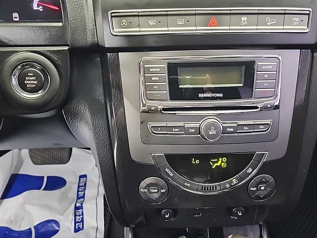 Ssangyong Rexton - Vista 12