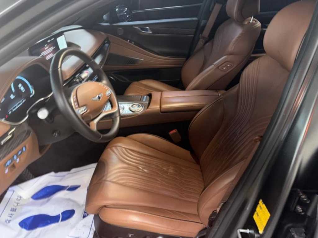 Genesis G80 - Vista 8