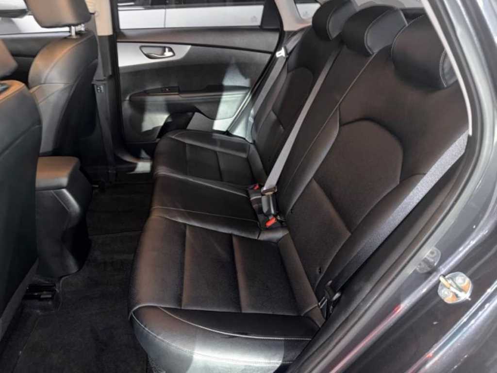 KIA K3 - Vista 9