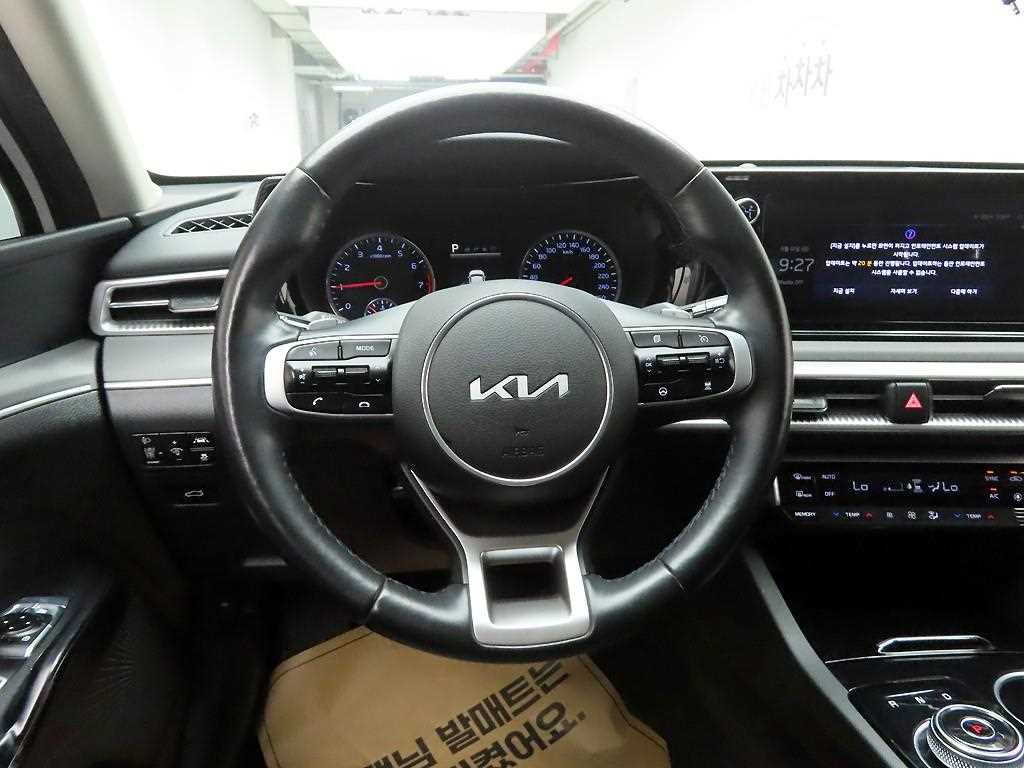 KIA K5 - Vista 10