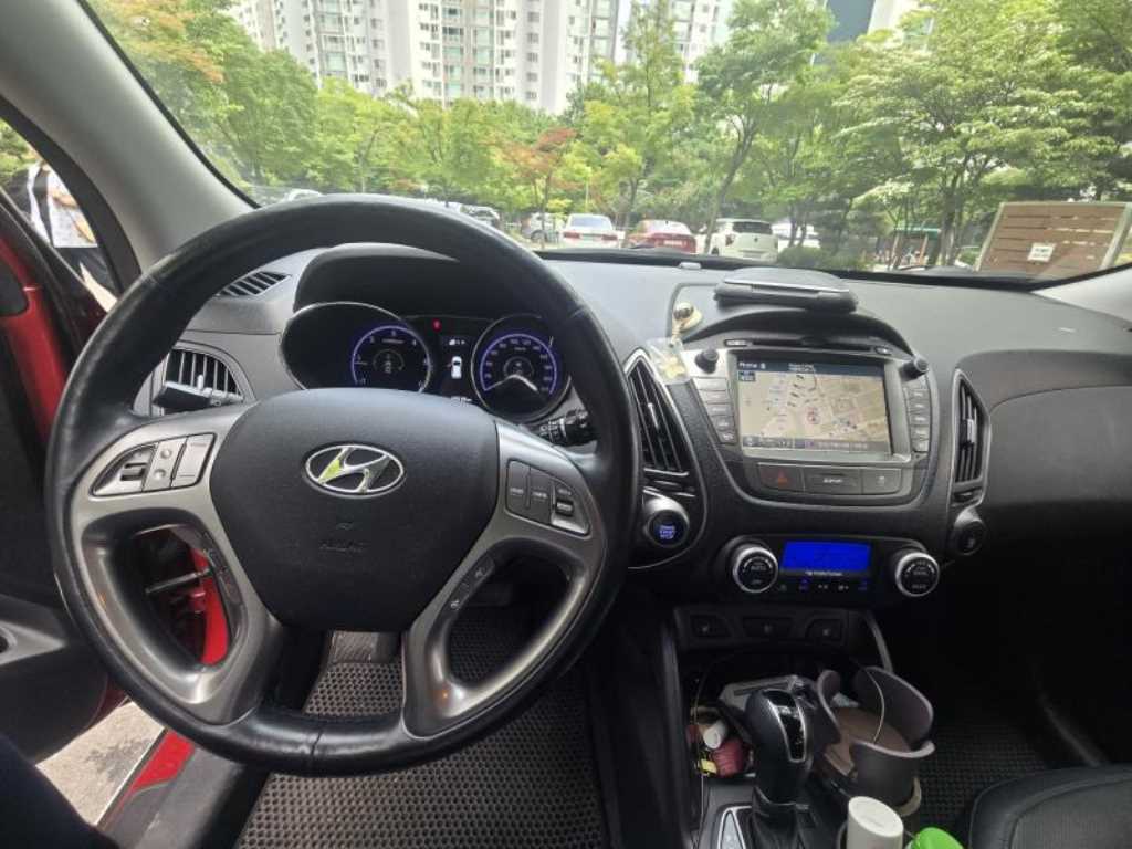 HYUNDAI Tucson - Vista 6